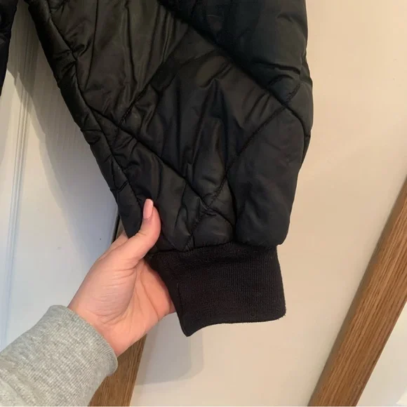 Vintage Black Quilted Puffer Jacket with Stand-Up Collar